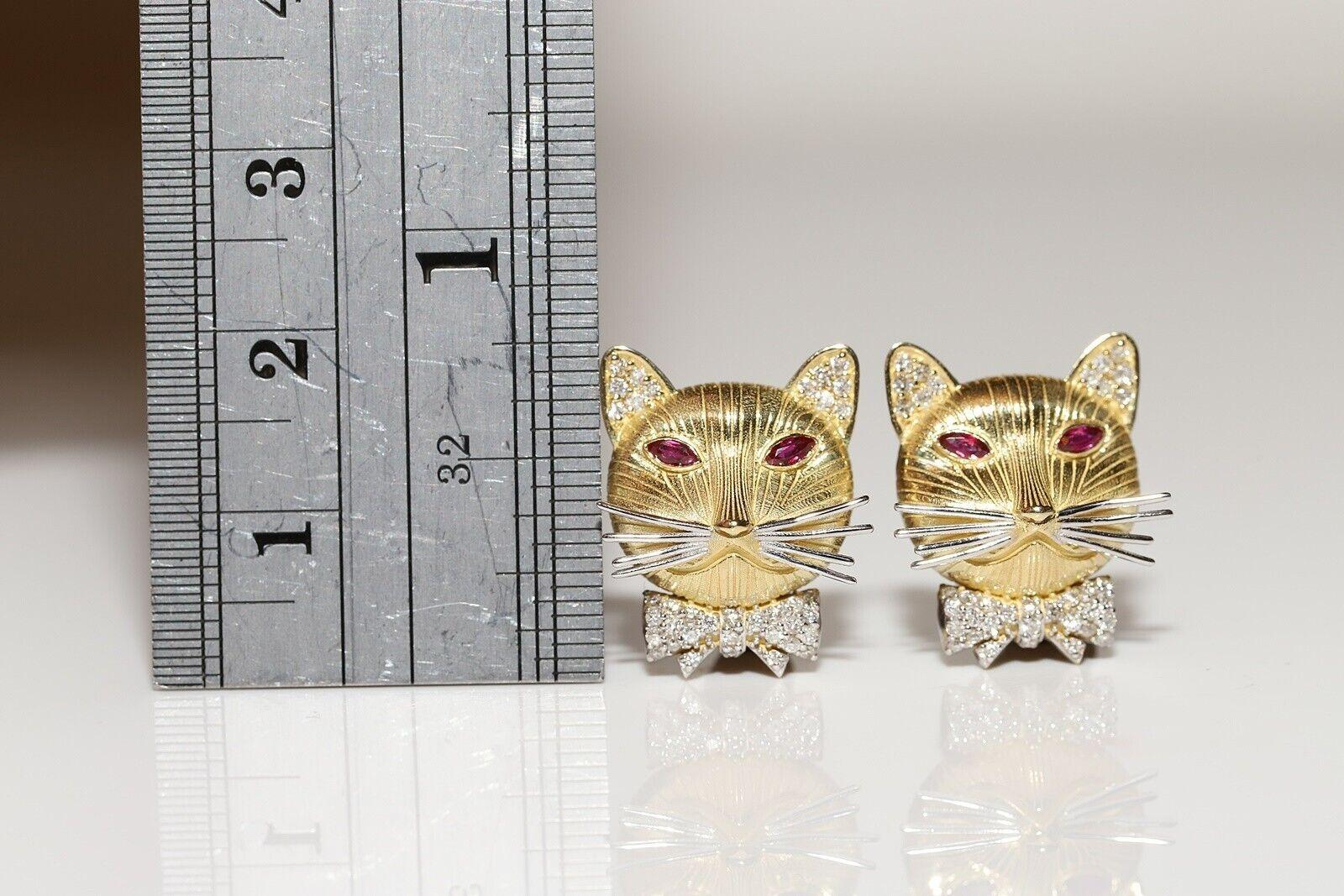Modern 18k Gold New Made Natural Diamond And Ruby Decorated Cat Face Decorated Earring For Sale