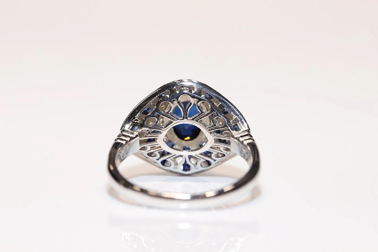 Bague en or 18k de fabrication récente ornée de diamants naturels et de saphirs en vente 4