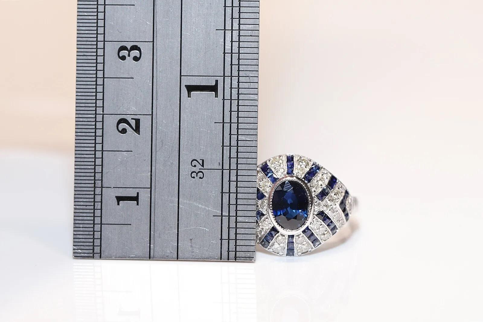 Bague en or 18k de fabrication récente ornée de diamants naturels et de saphirs en vente 7