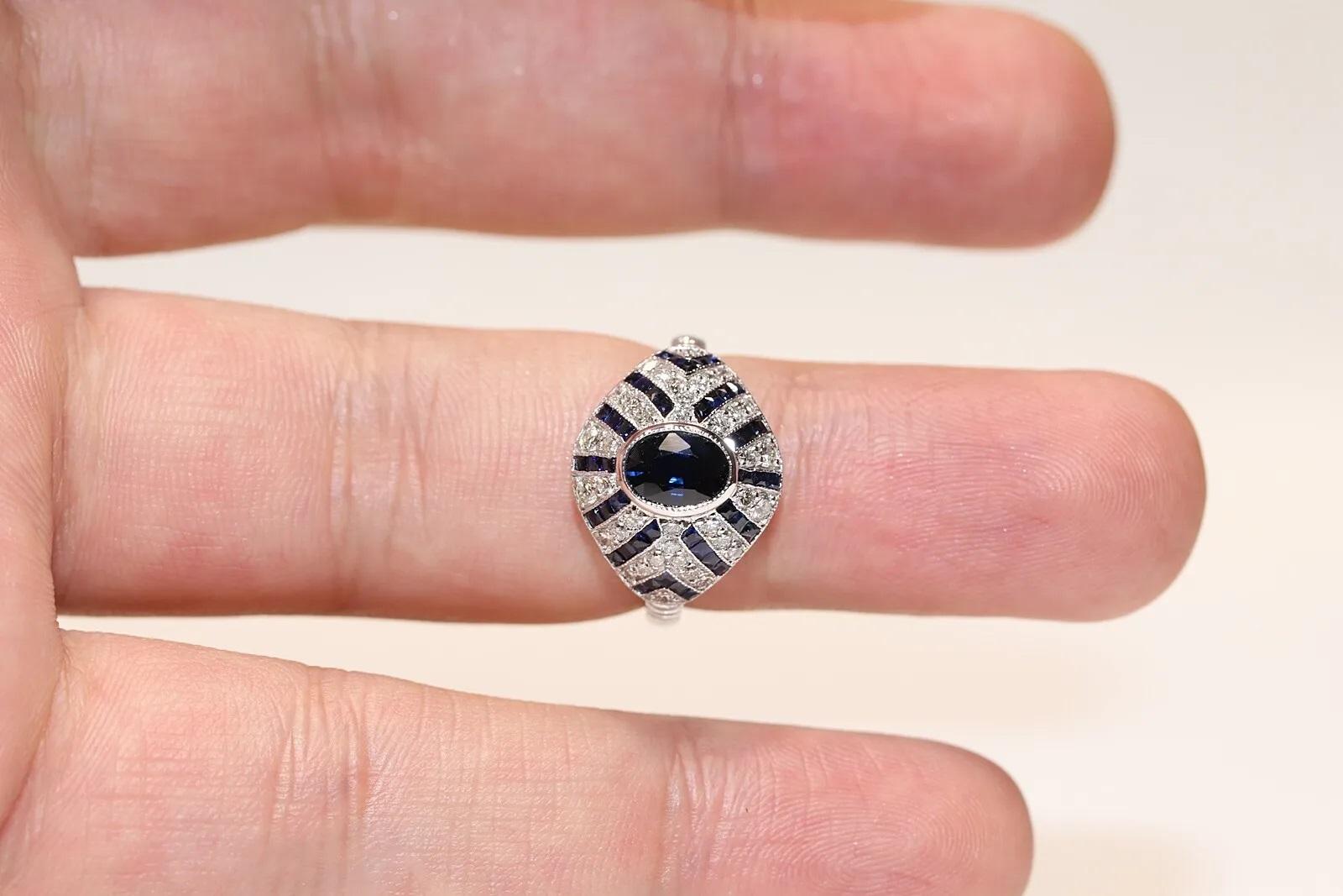 Bague en or 18k de fabrication récente ornée de diamants naturels et de saphirs en vente 8