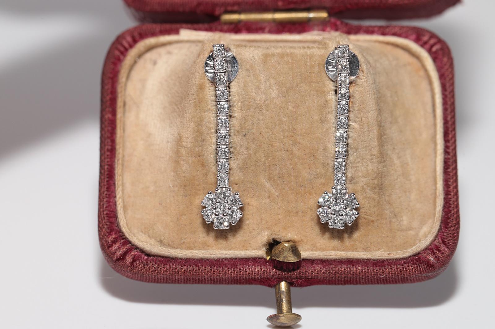 In very good condition.
Total weight is 2.9 grams.
Totally is diamond 0.71 ct.
The diamond is has F color and vvs clarity.
Box is not included.
Please contact for any questions.