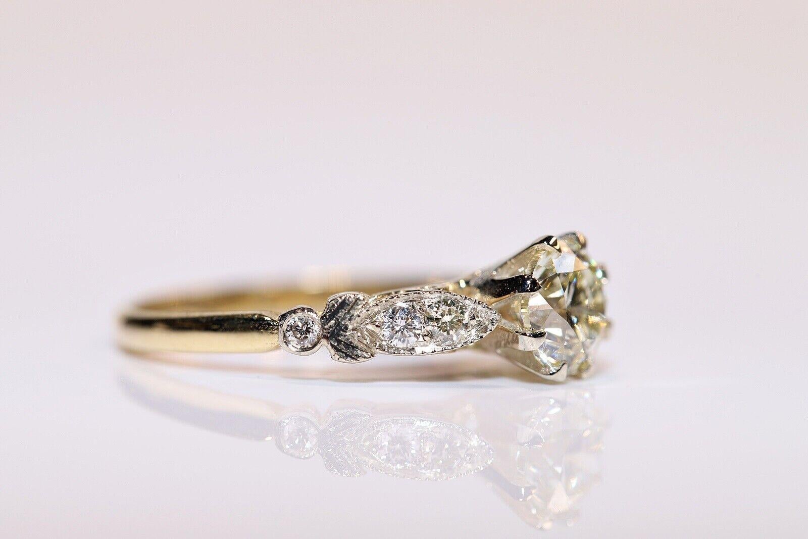 Bague solitaire en or 18k de fabrication récente ornée de diamants naturels Bon état - En vente à Fatih/İstanbul, 34