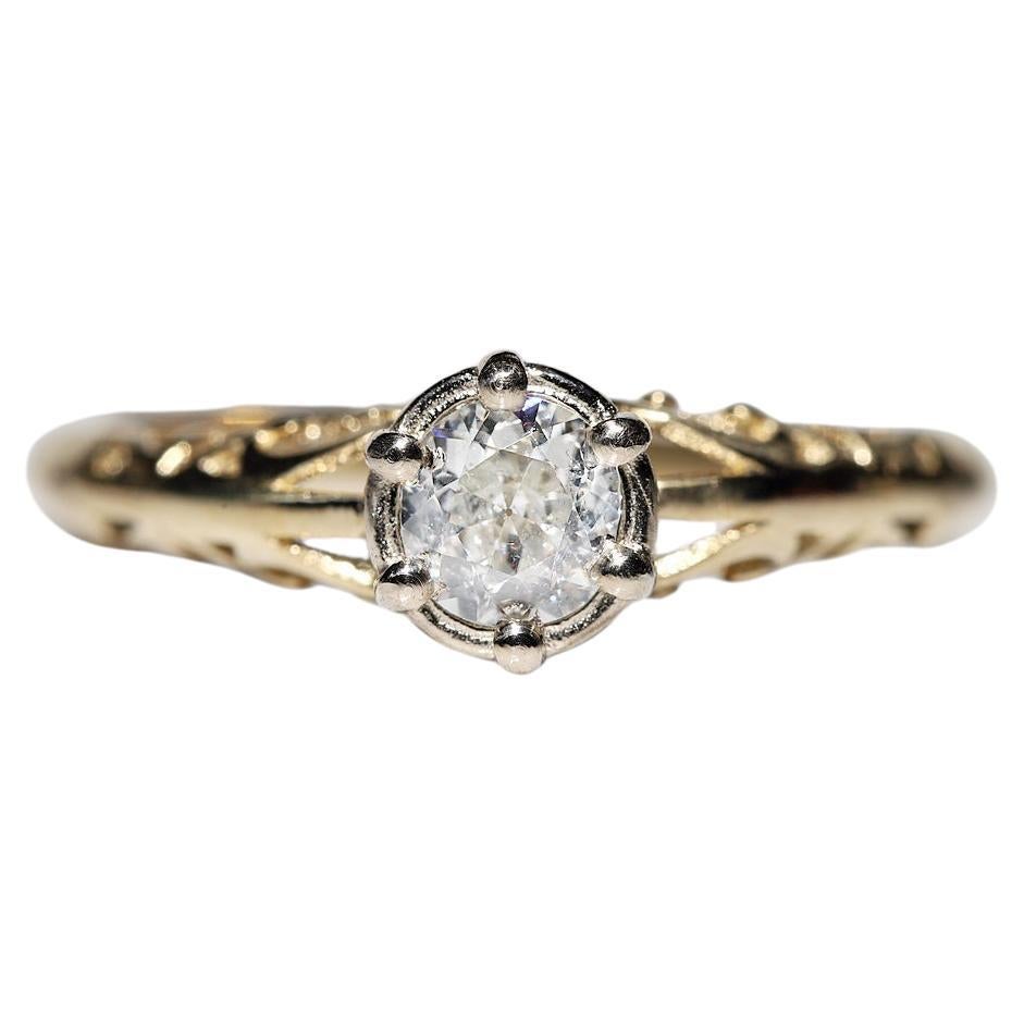 Bague solitaire en or 18k de fabrication récente ornée de diamants naturels