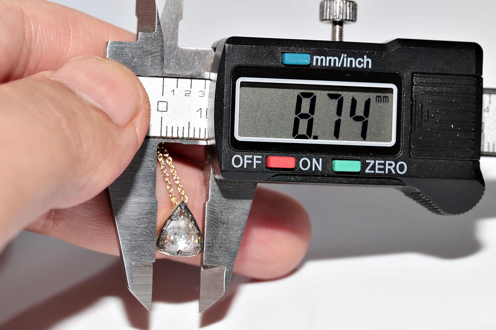 Collier solitaire en or 18 carats, neuf, avec pendentif en diamants taille rose en vente 12