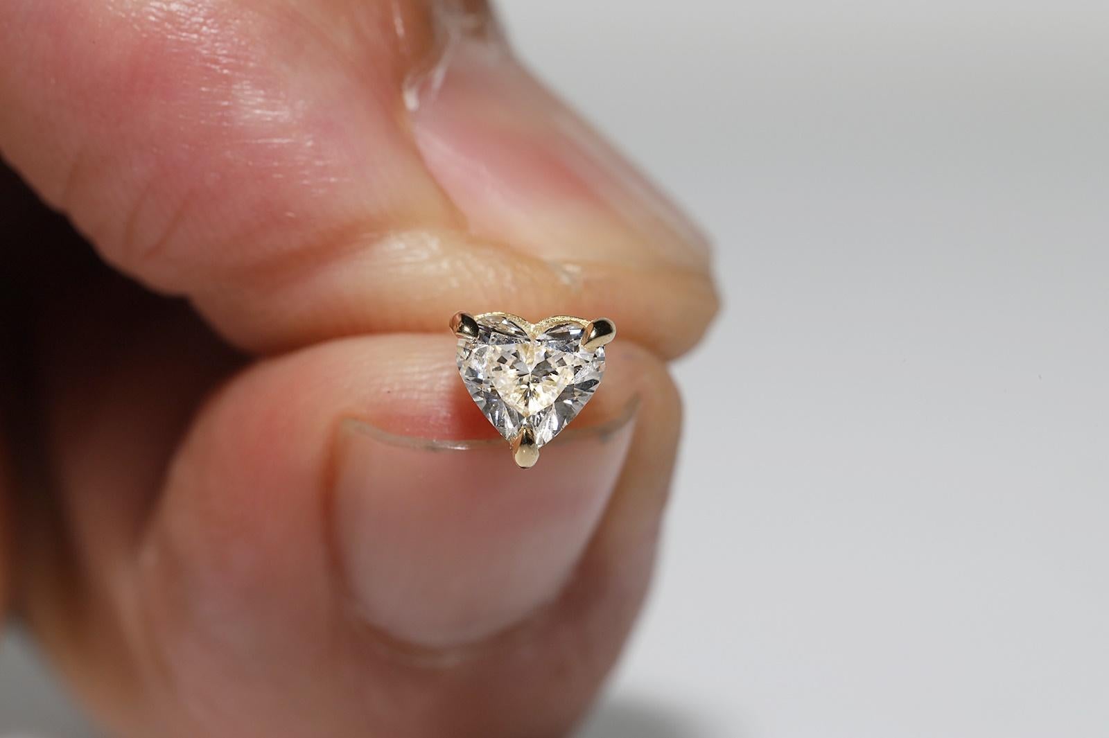 Pendiente solitario decorado con diamantes naturales talla corazón en oro de 18k de nueva factura en venta 5