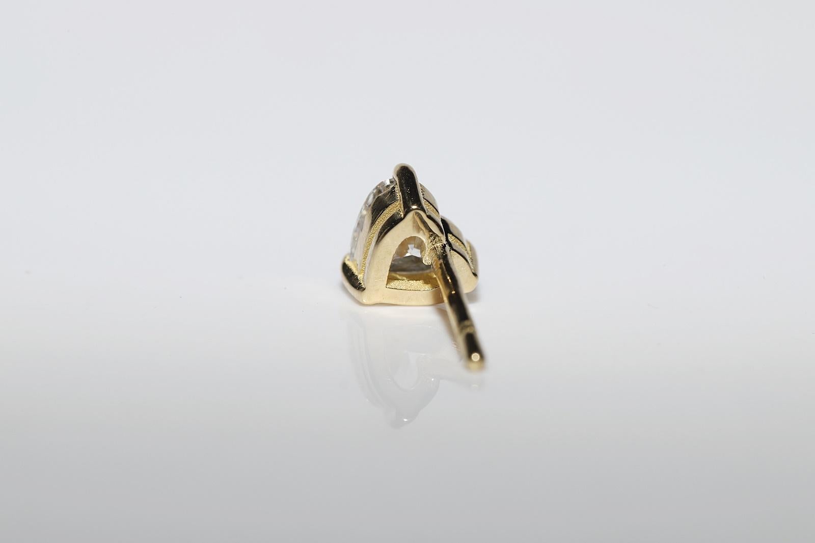 Pendiente solitario decorado con diamantes naturales talla corazón en oro de 18k de nueva factura en venta 7