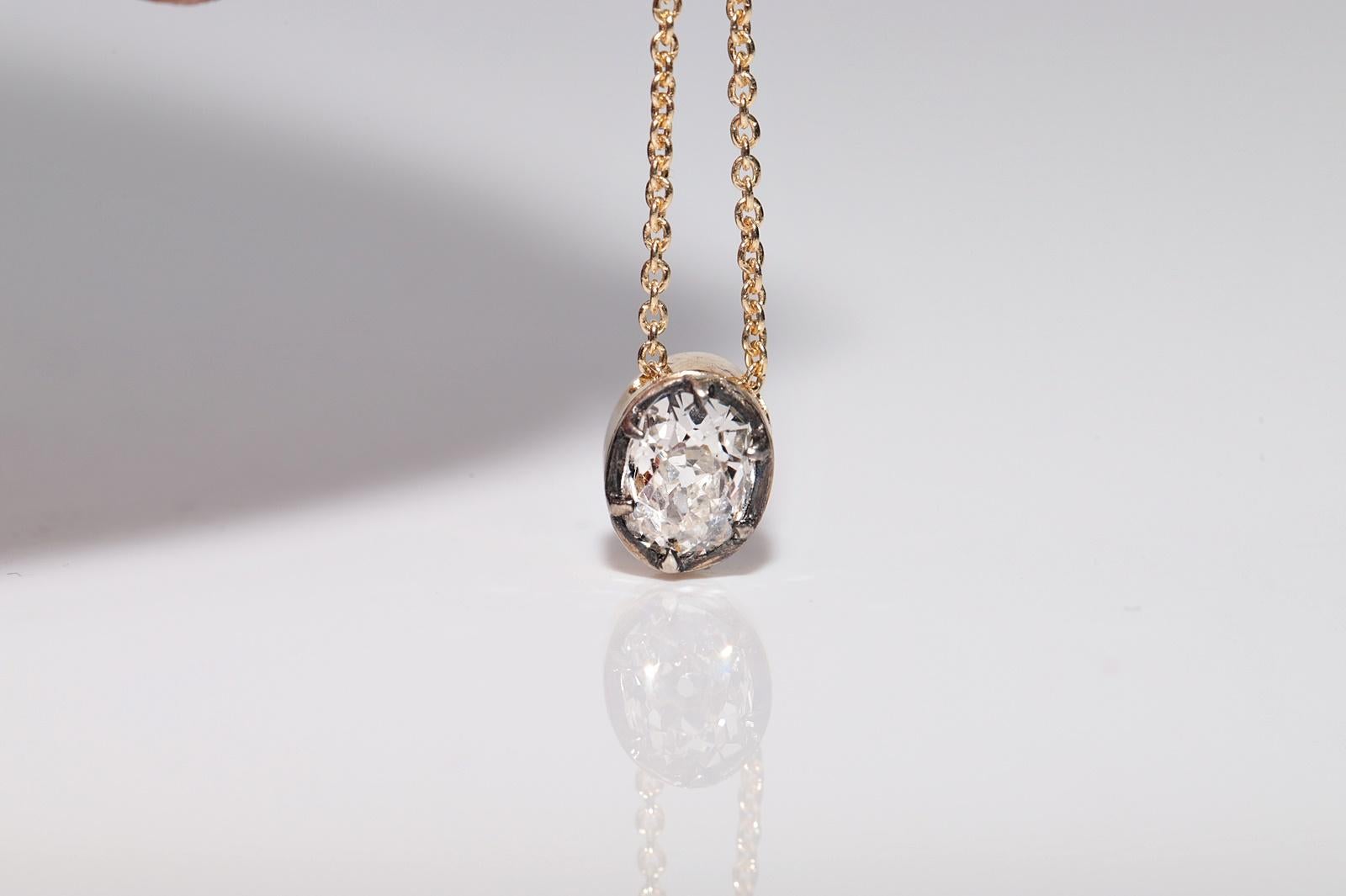 Collier solitaire en or 18 carats de fabrication naturelle avec diamants taille ancienne en vente 3