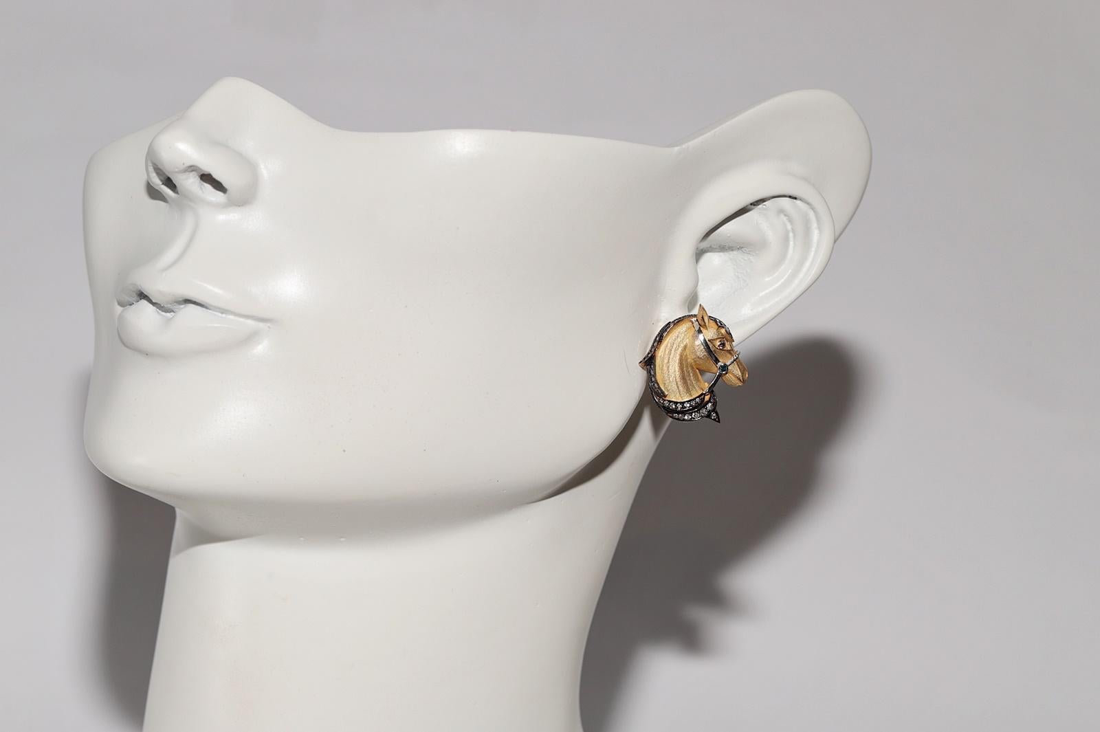 18 Karat Gold Neu gefertigter natürlicher Diamant-Ohrring mit verziertem Pferd Omega-Rücken im Angebot 8