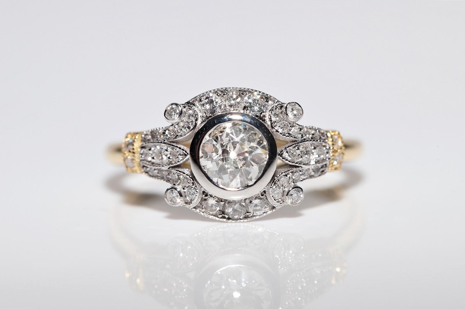 Modern 18k Gold New Made Natural Diamond Decorated Ring For Sale