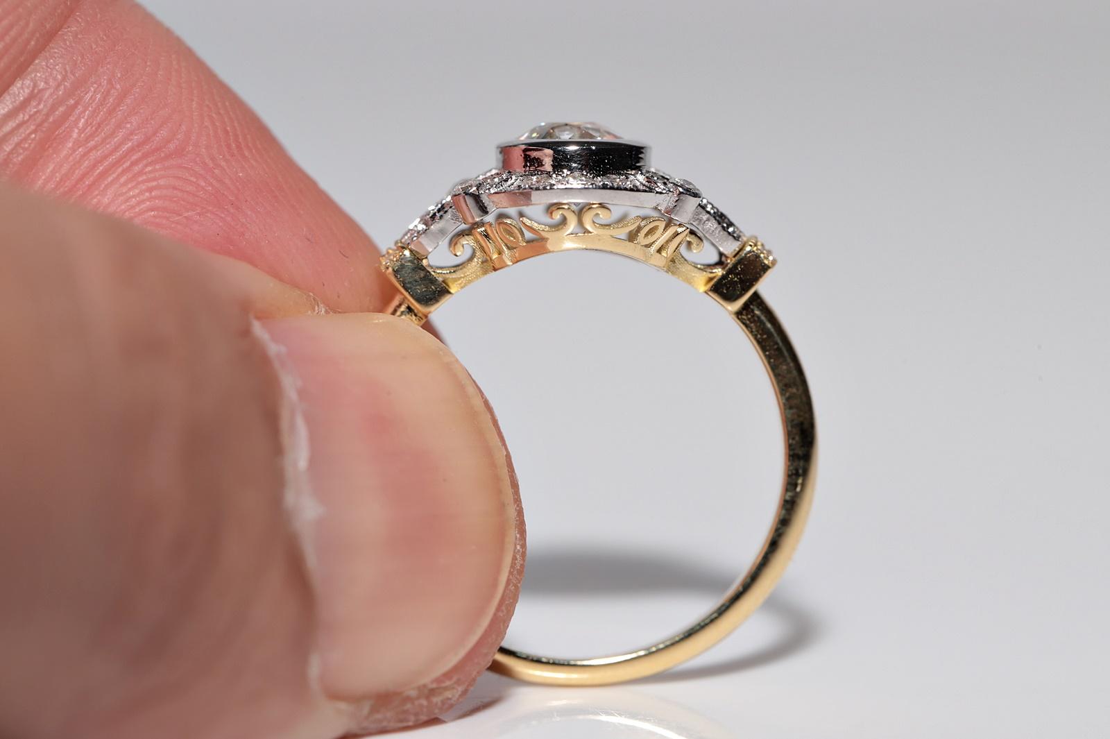 Women's 18k Gold New Made Natural Diamond Decorated Ring For Sale