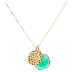 Elizabeth Raine, collier pendentif Chakra Om Amulet en or 18 carats + cœur en onyx vert