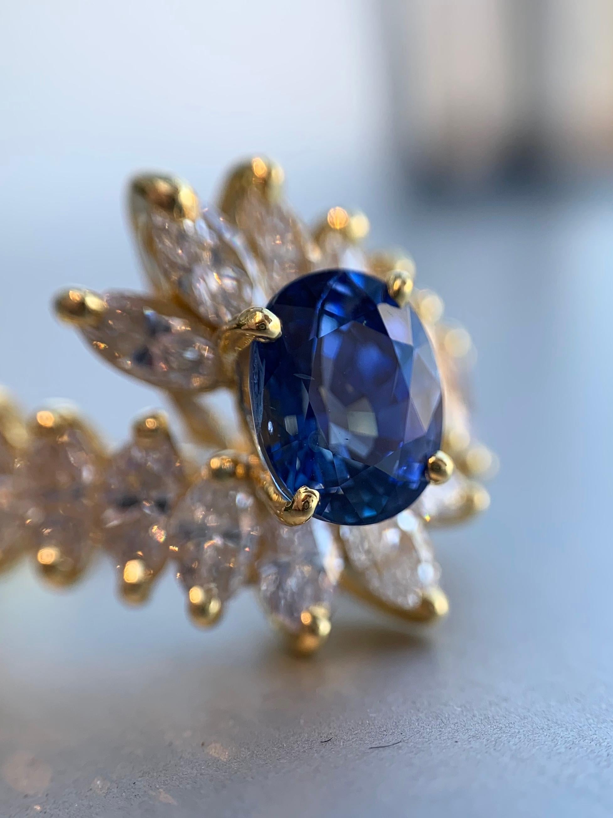 18 Karat Gold Oval Blue Sapphire and Marquise Diamond Cocktail Ring For Sale 6