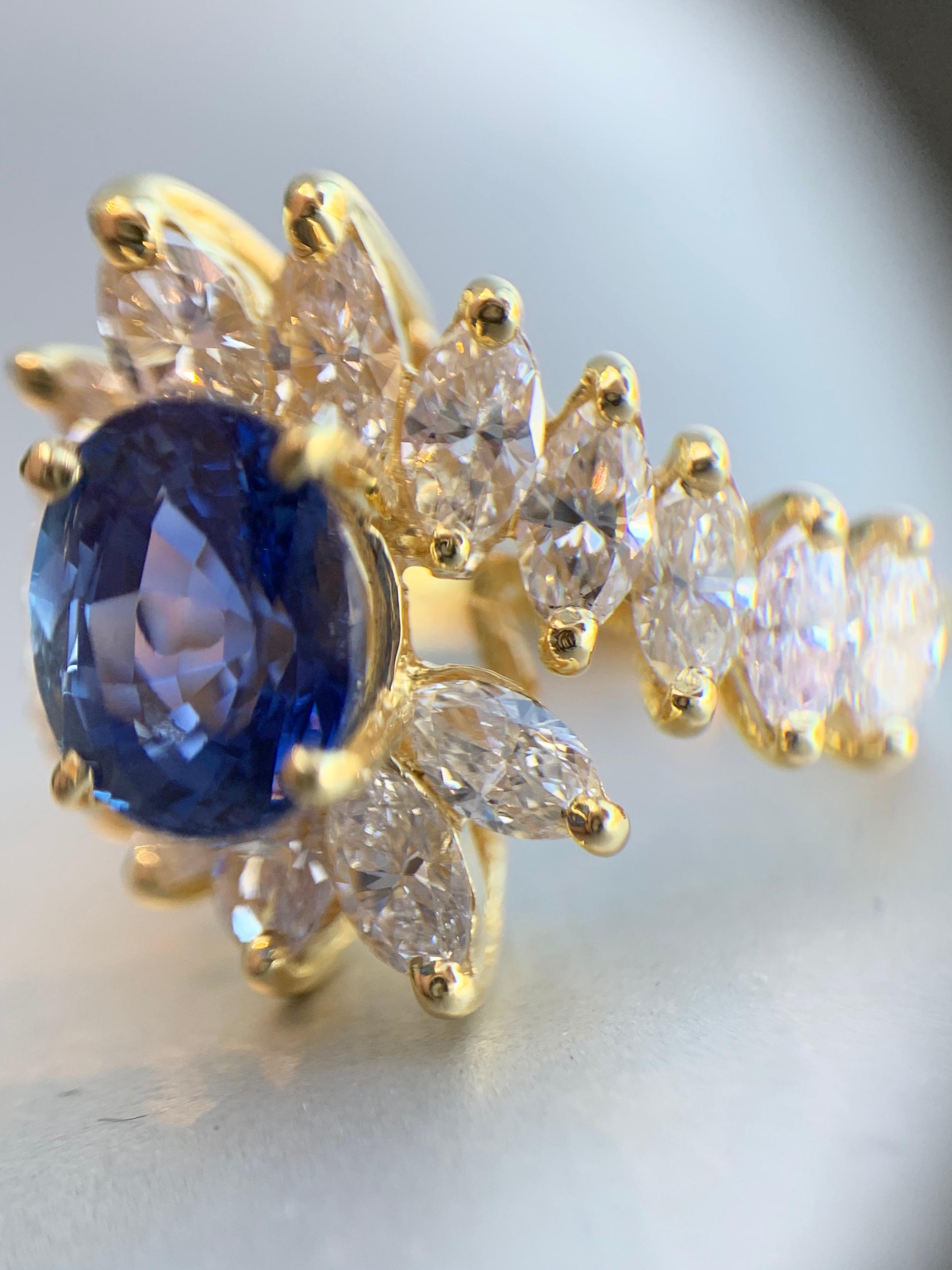18 Karat Gold Oval Blue Sapphire and Marquise Diamond Cocktail Ring For Sale 8