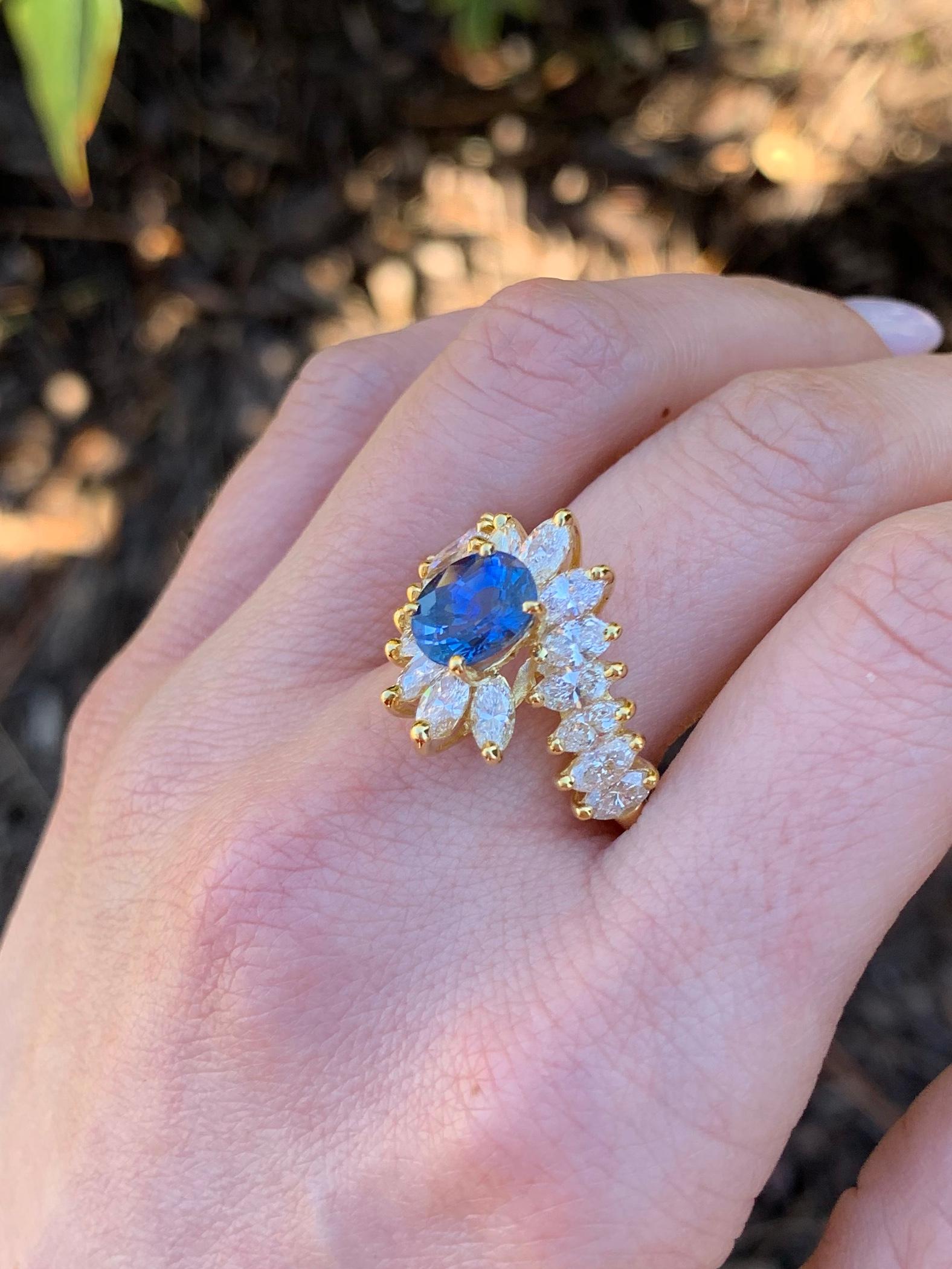 18 Karat Gold Oval Blue Sapphire and Marquise Diamond Cocktail Ring In Excellent Condition For Sale In Pikesville, MD