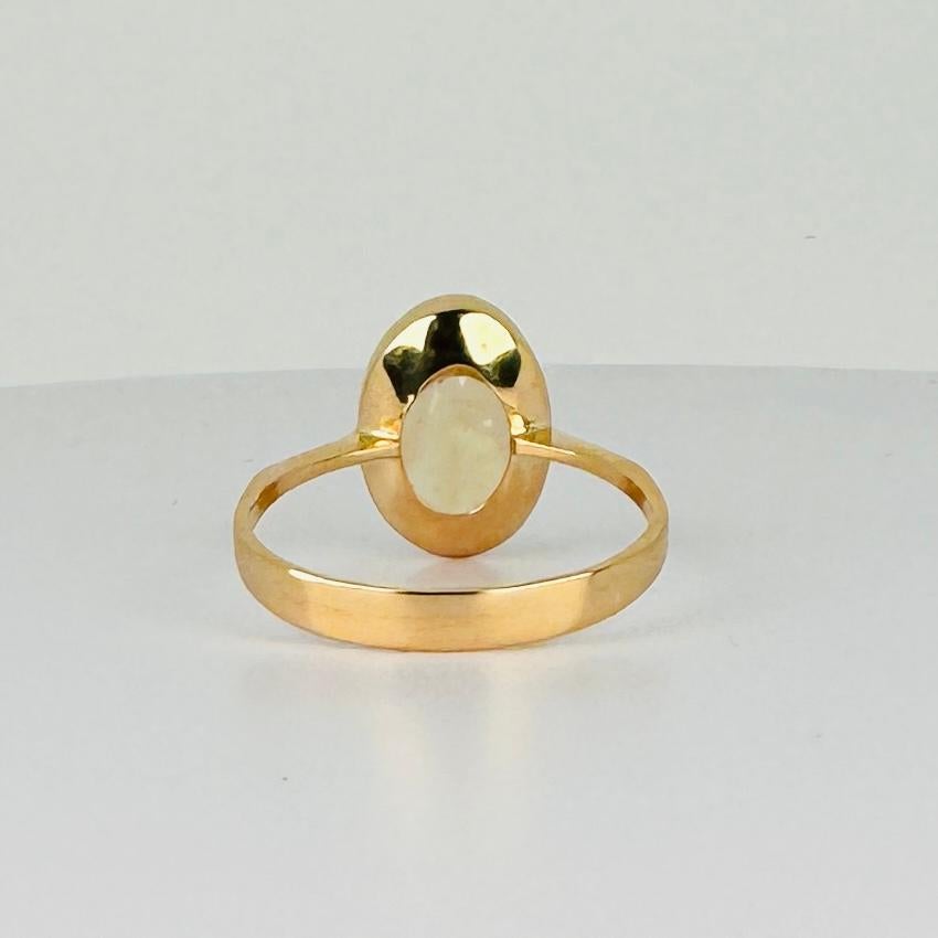 Anillo solitario de oro amarillo de 18 quilates con citrino oval de 2 quilates en venta 2