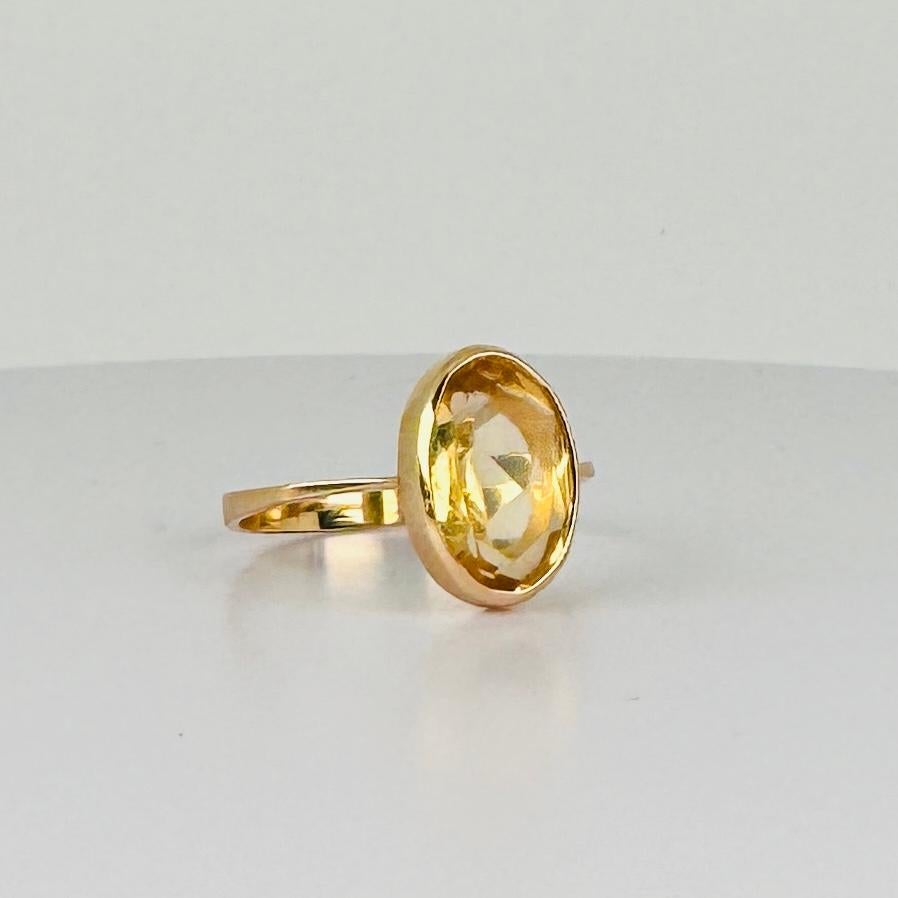 Anillo solitario de oro amarillo de 18 quilates con citrino oval de 2 quilates en venta 5