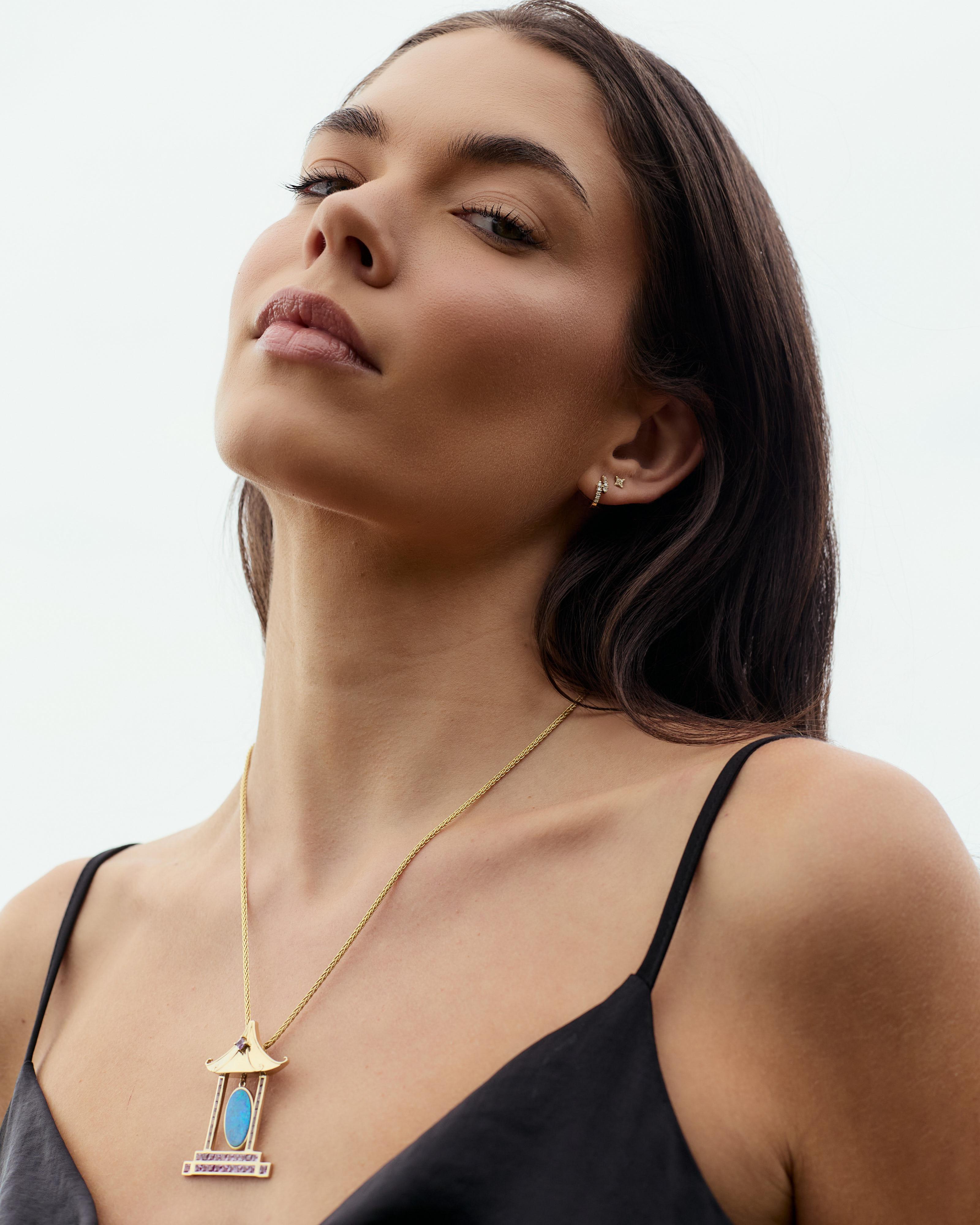Anneaux Huggie en or 18k avec diamants superposés en vente 1