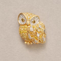 18k gold owl brooch with diamond