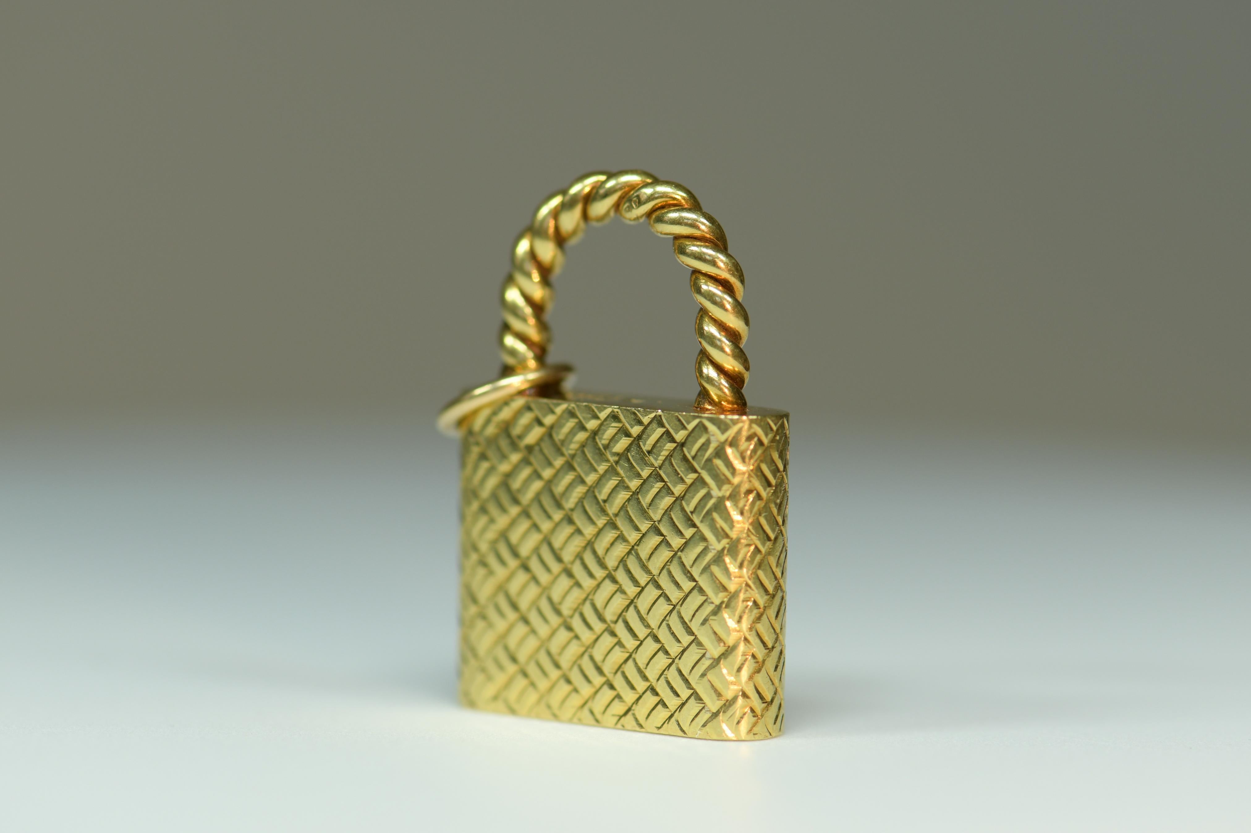 18 Karat Gold Padlock Pendant by Cartier In Excellent Condition In Banbury, GB