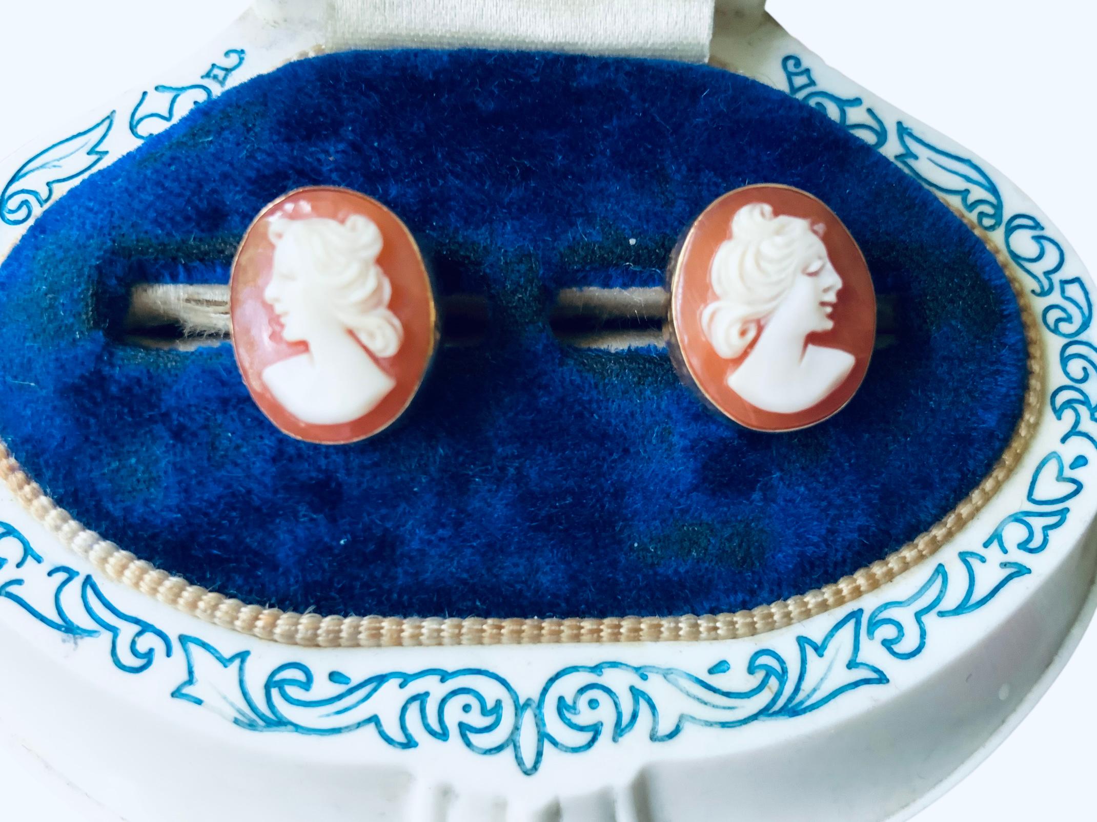 18K Gold Pair of Cameo Earrings 3