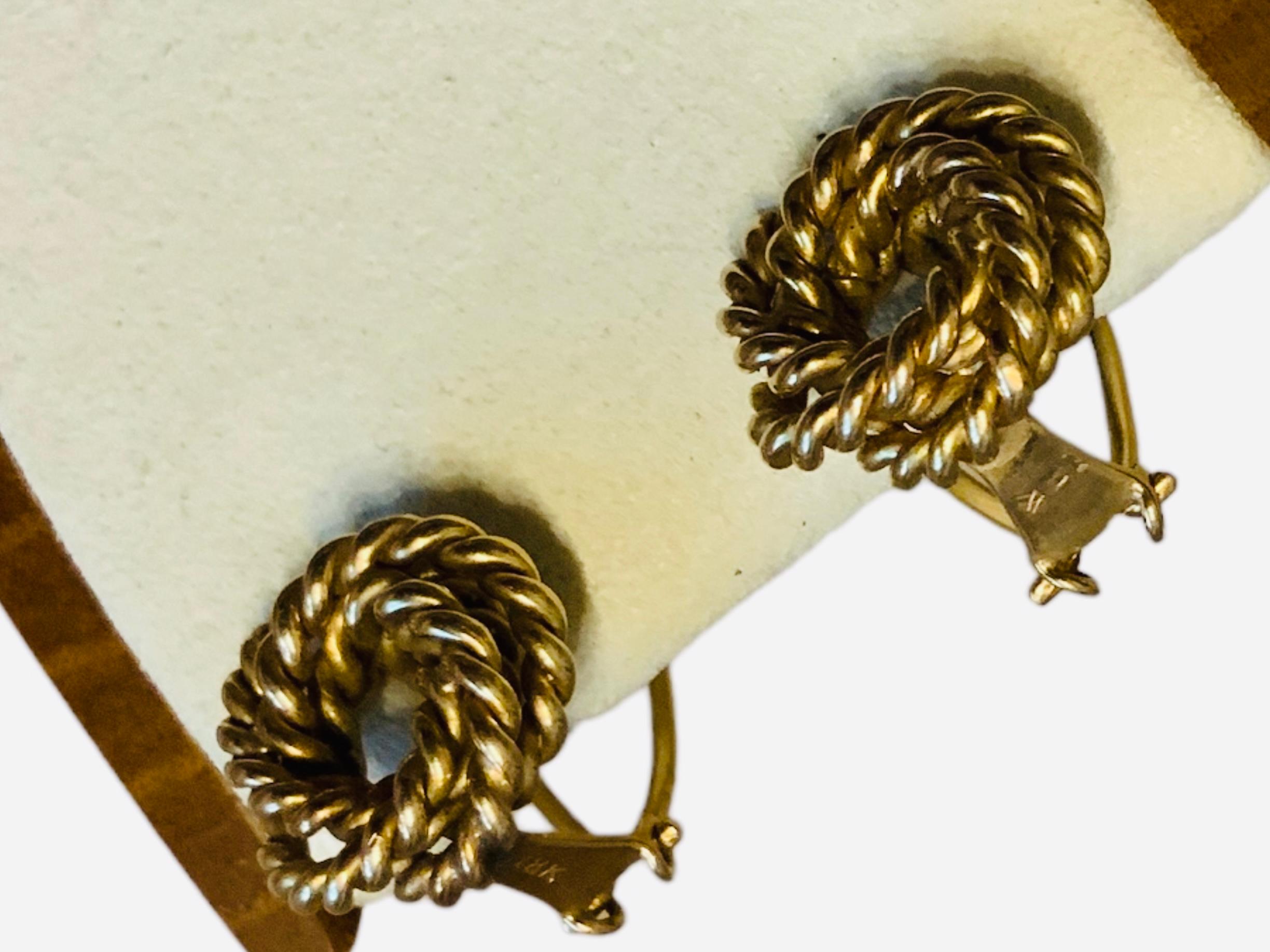 Modern 18K Gold Pair Of Clip Earrings For Sale