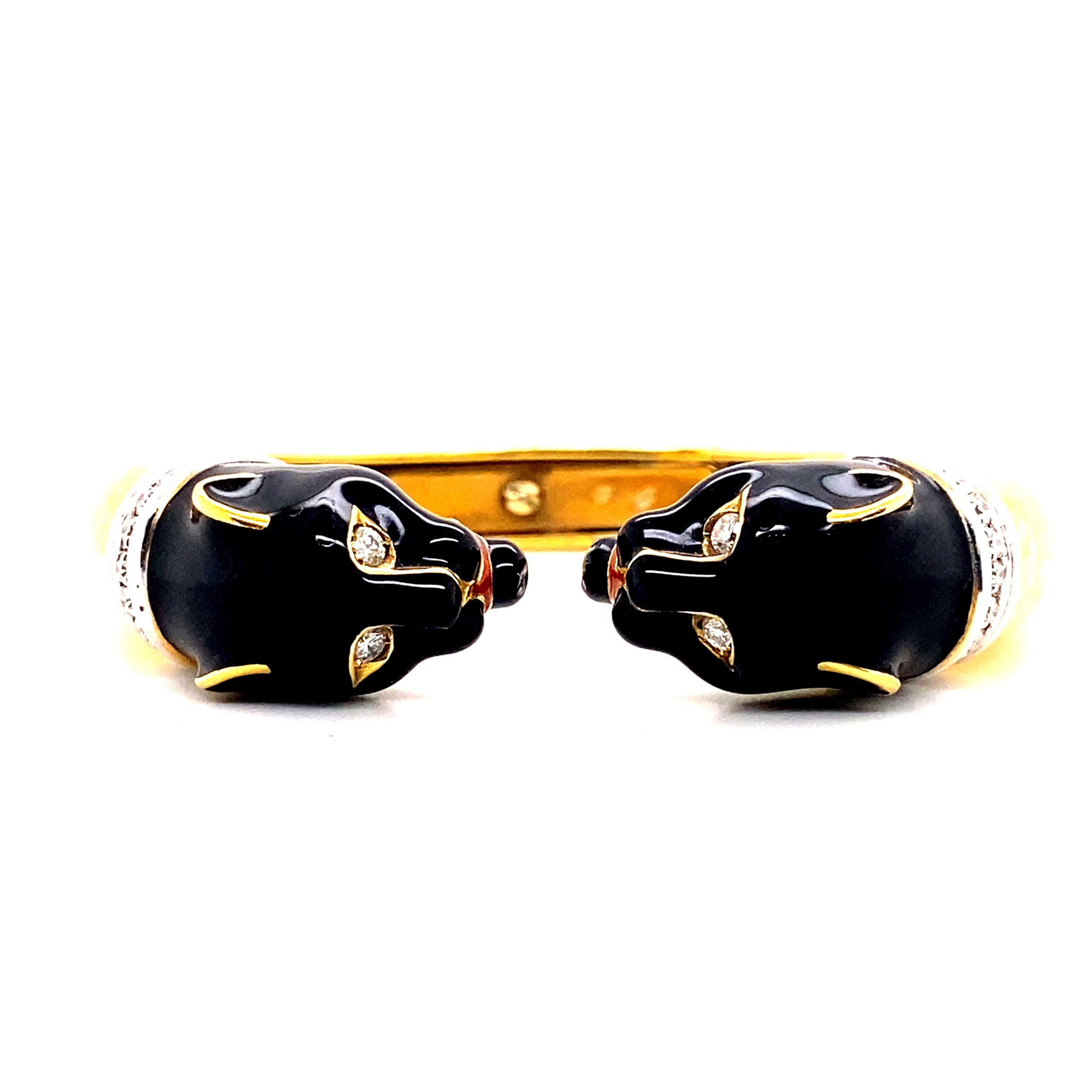 Moderne Manchette panthère en or 18 carats avec émail noir et diamants en vente