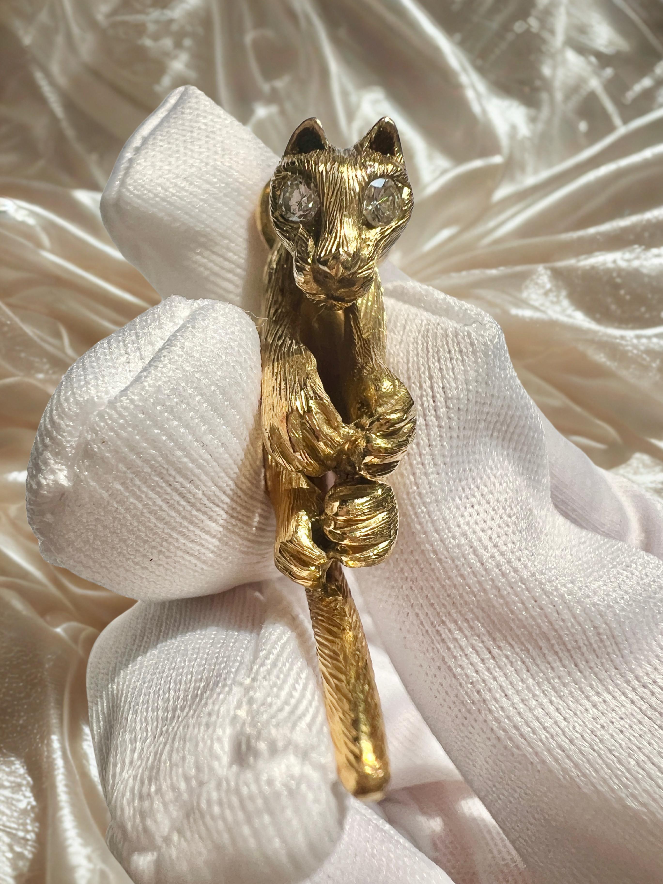 Women's 18k Gold Panthere Diamond Pendant For Sale