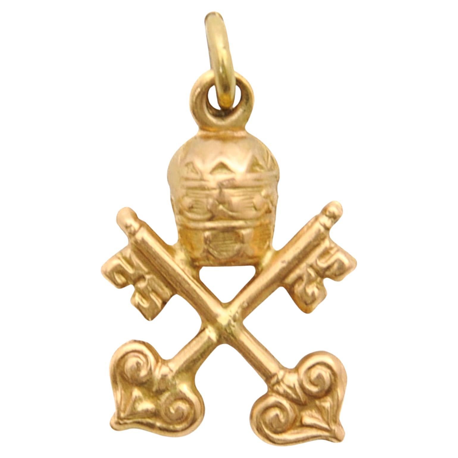 Vintage 18K Gold Papal Keys of Heaven Vatican Crown Charm Pendant