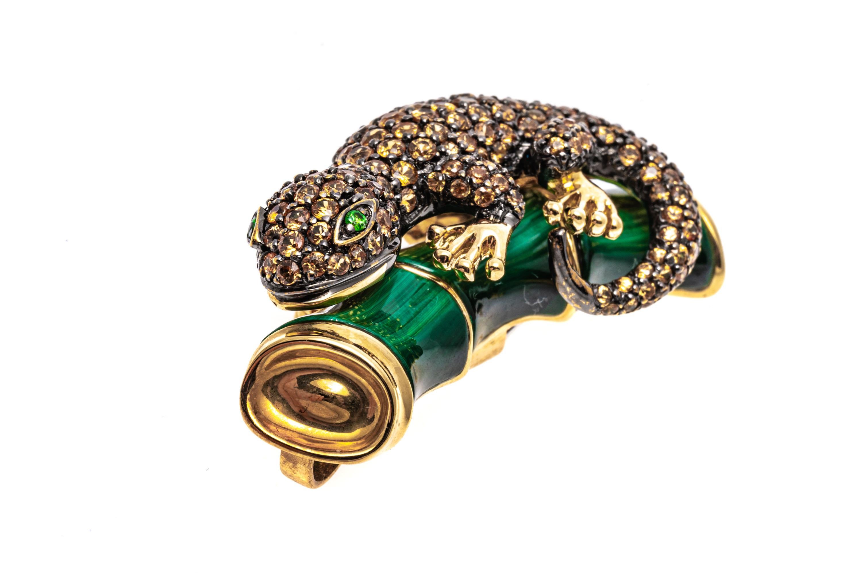 Contemporain Bague/pendentif Salamander en or 18 carats avec topaze pavée et malachite en vente