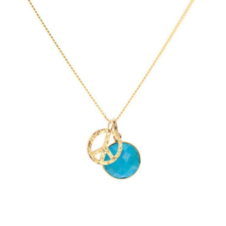 Collier pendentif amulette de la paix en or 18K par Elizabeth Raine en vente 1