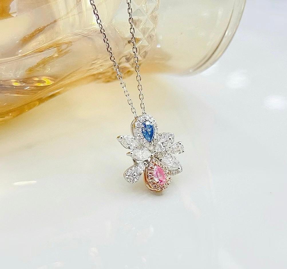 18K Gold Pear-Cut Pink Diamond & Blue Diamond Pendant Necklace with Diamonds

Pink Diamond & Blue Diamond - 0.12 CT
Diamonds - 0.68 CT

Total Weight - 2.85 GM