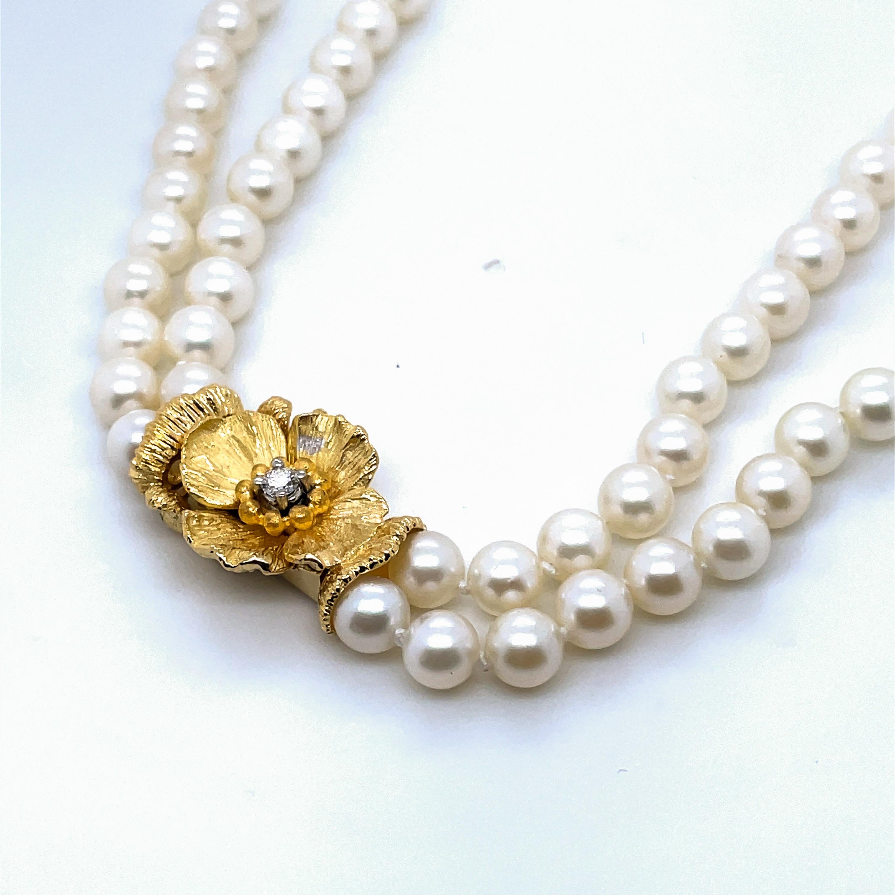 18 Karat Gold Perlen-Diamant-Blumen-Halskette (Zeitgenössisch) im Angebot