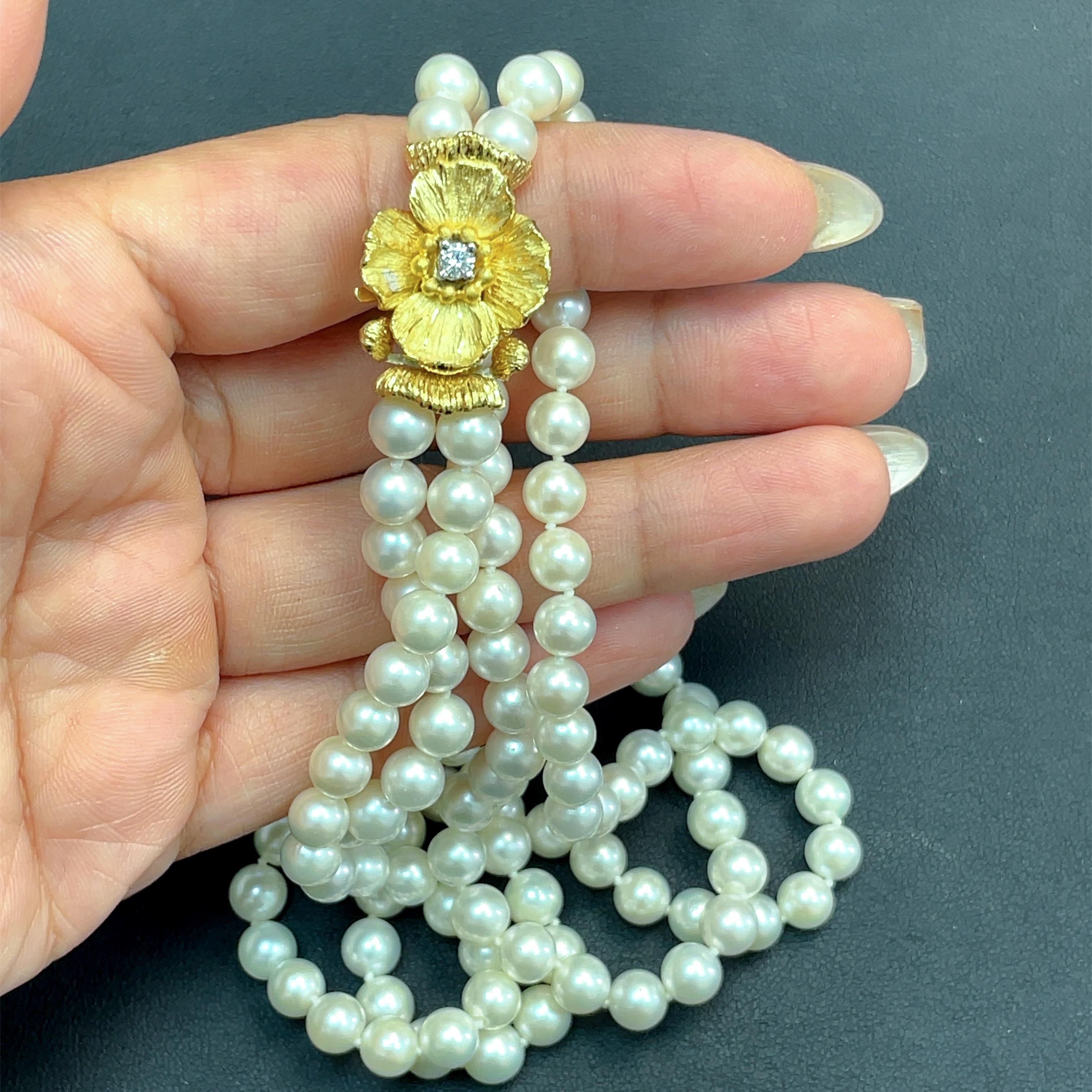 18 Karat Gold Perlen-Diamant-Blumen-Halskette im Angebot 2