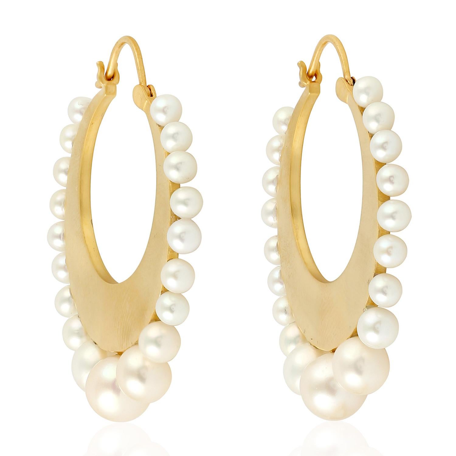 Contemporary 18 Karat Gold Pearl Hoop Earrings For Sale