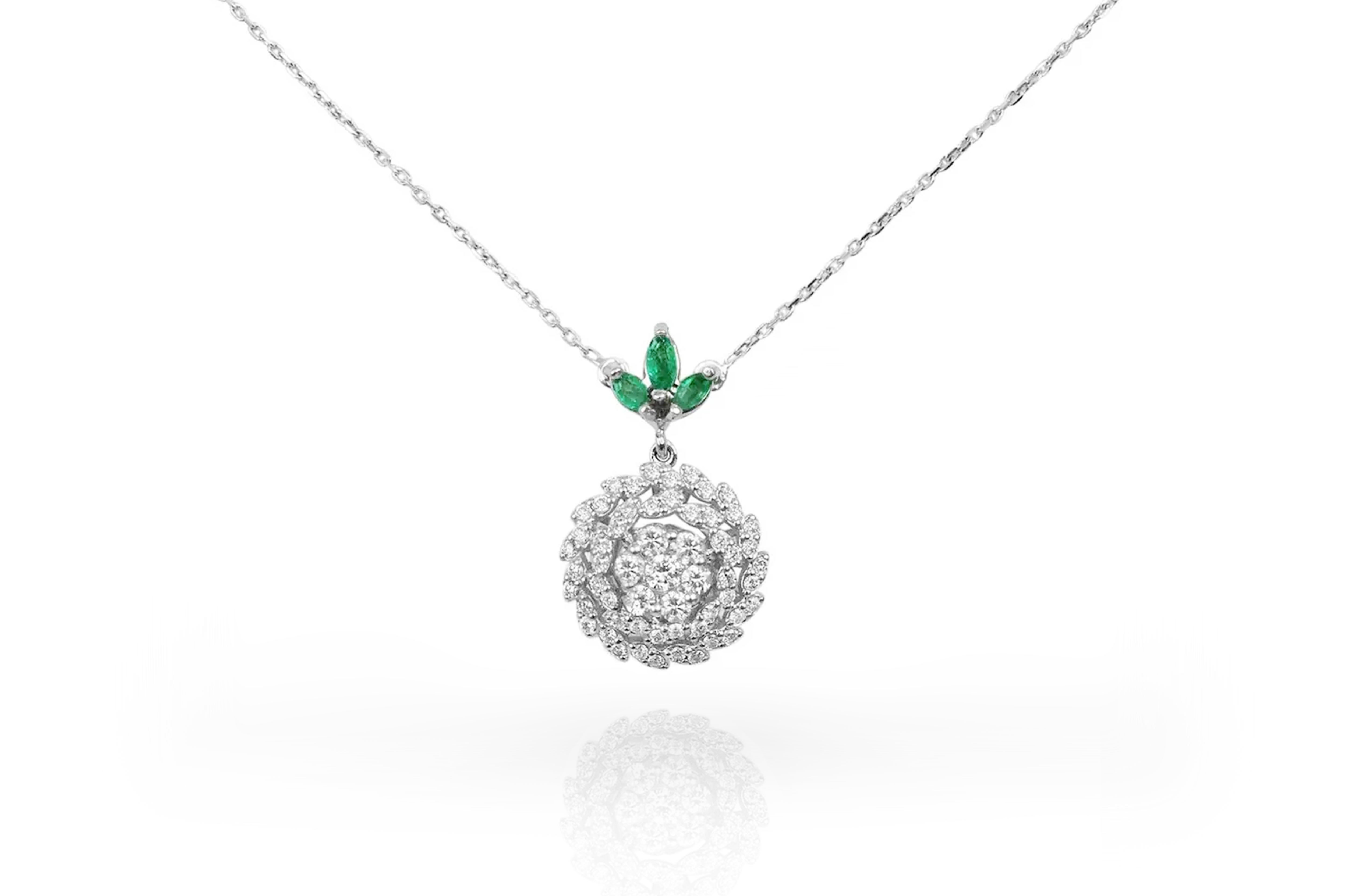 18k Gold Pendant Necklace White Gold Diamond Pave Emerald Marquise For Sale