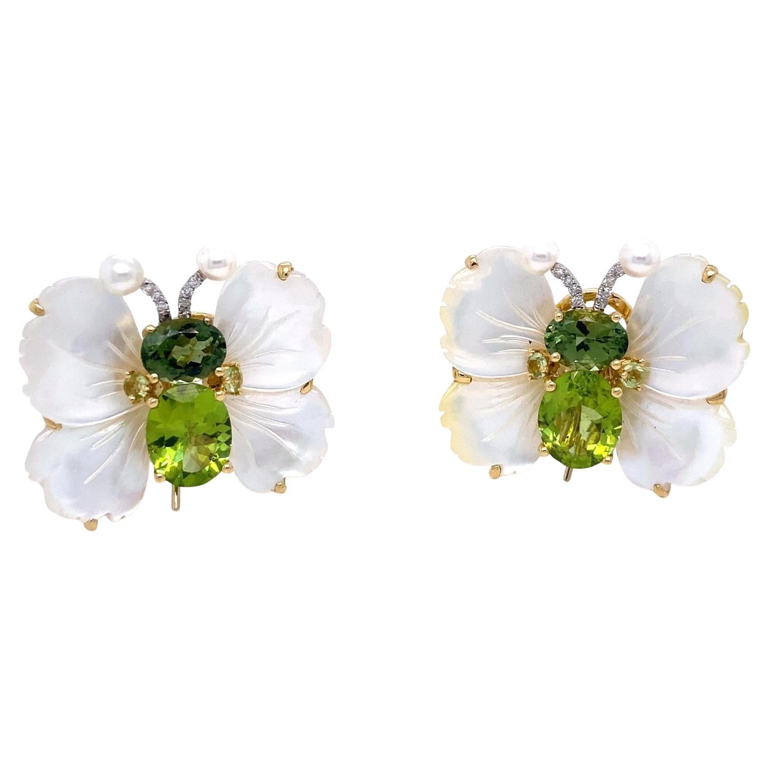18 Karat Gold & Peridot Schmetterlings-Ohrclips mit Perlmutt & Diamanten