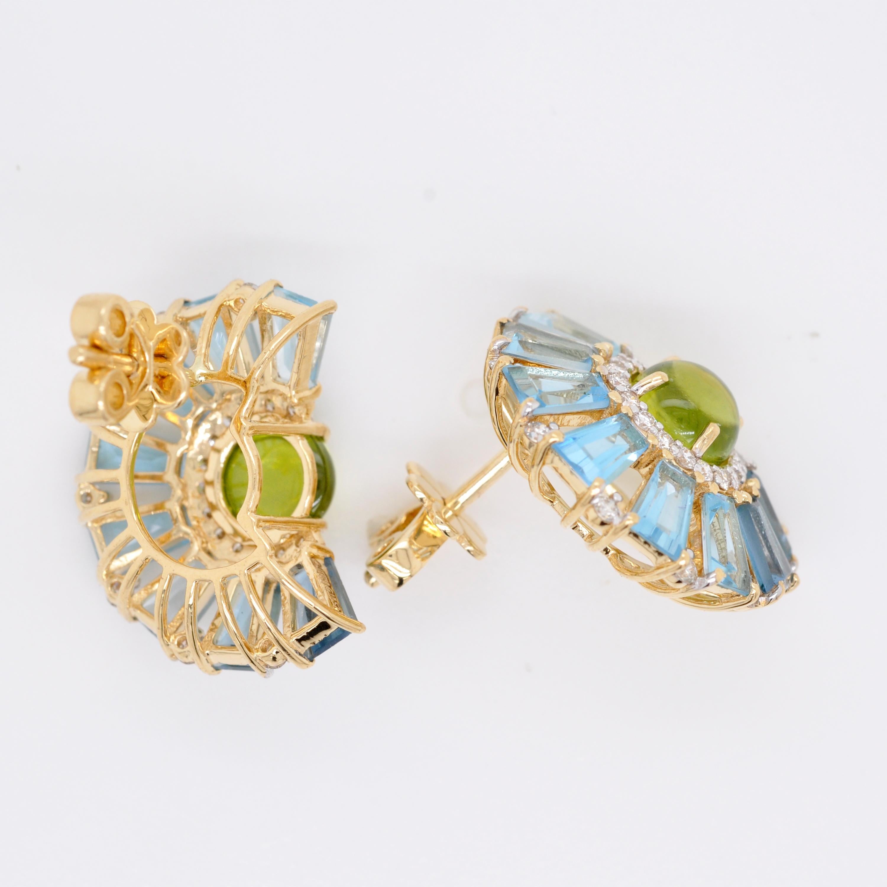 18K Gold Peridot Cabochon Blue Topaz Baguette Diamond Ferris Wheel Stud Earrings In New Condition For Sale In Jaipur, Rajasthan