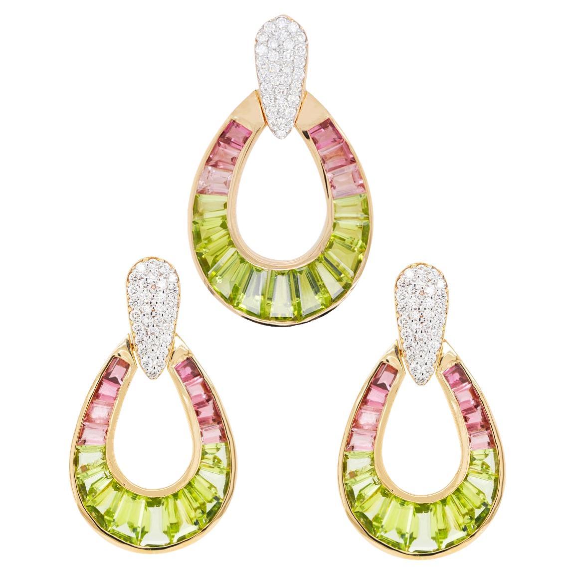 Ensemble collier et boucles d'oreilles pendentifs en or 18 carats avec péridot, tourmaline rose et diamant en forme de goutte de pluie