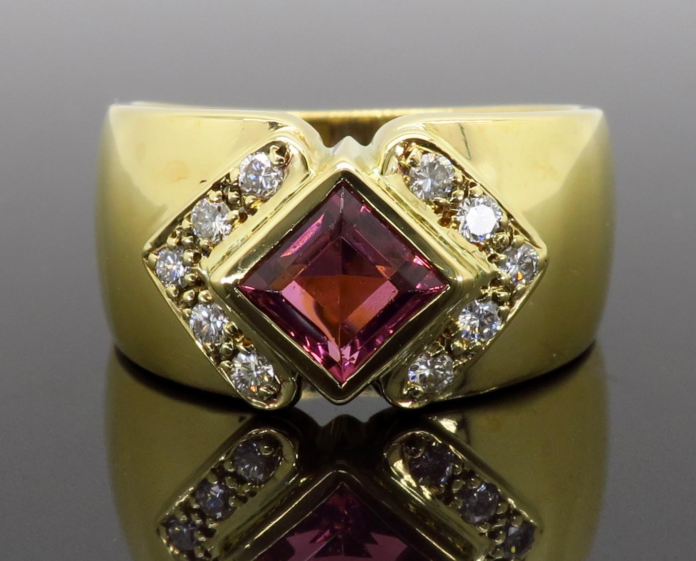 18 Karat Gold Pink Gemstone Diamond Ring In Excellent Condition In Webster, NY