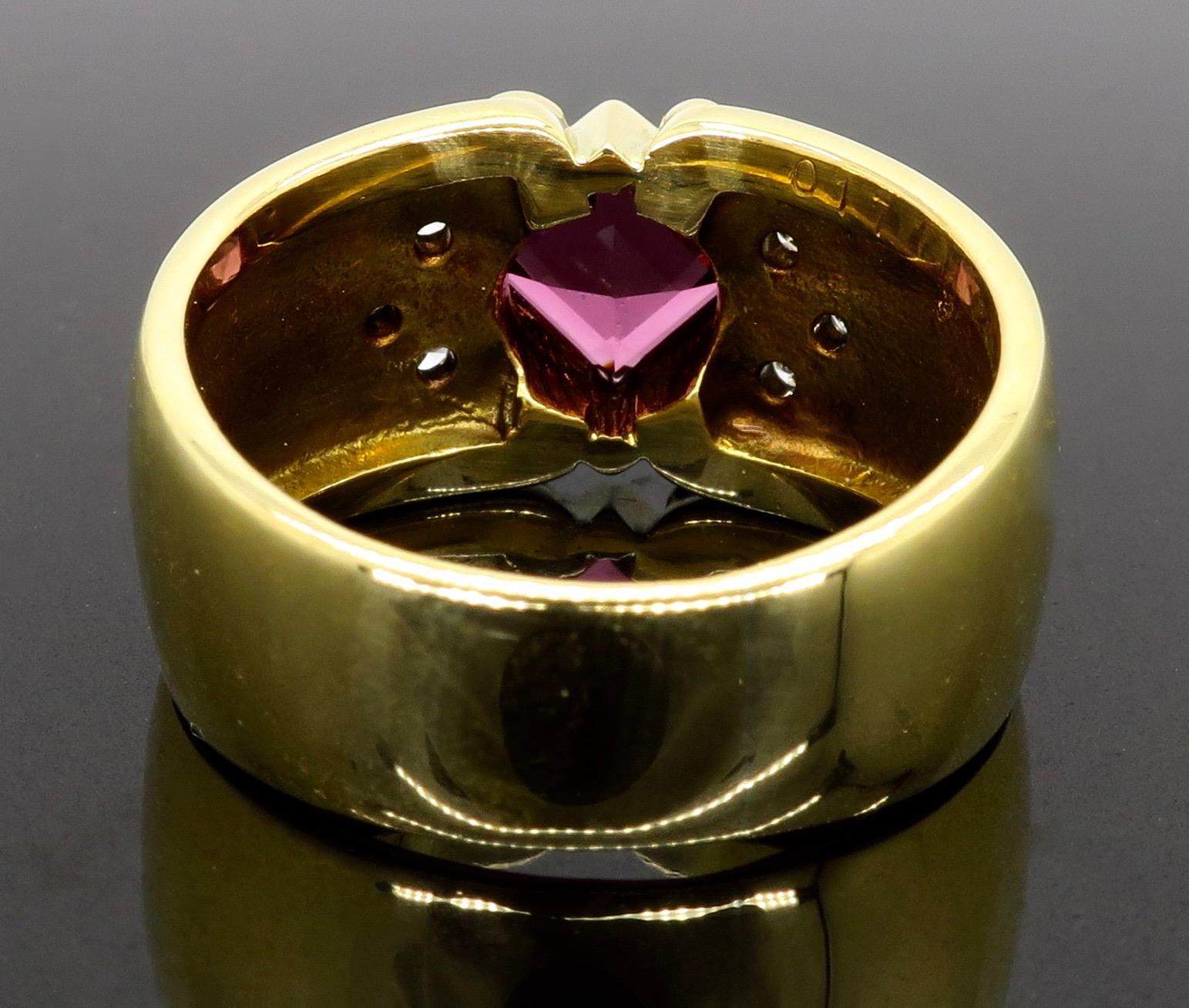 18 Karat Gold Pink Gemstone Diamond Ring 2