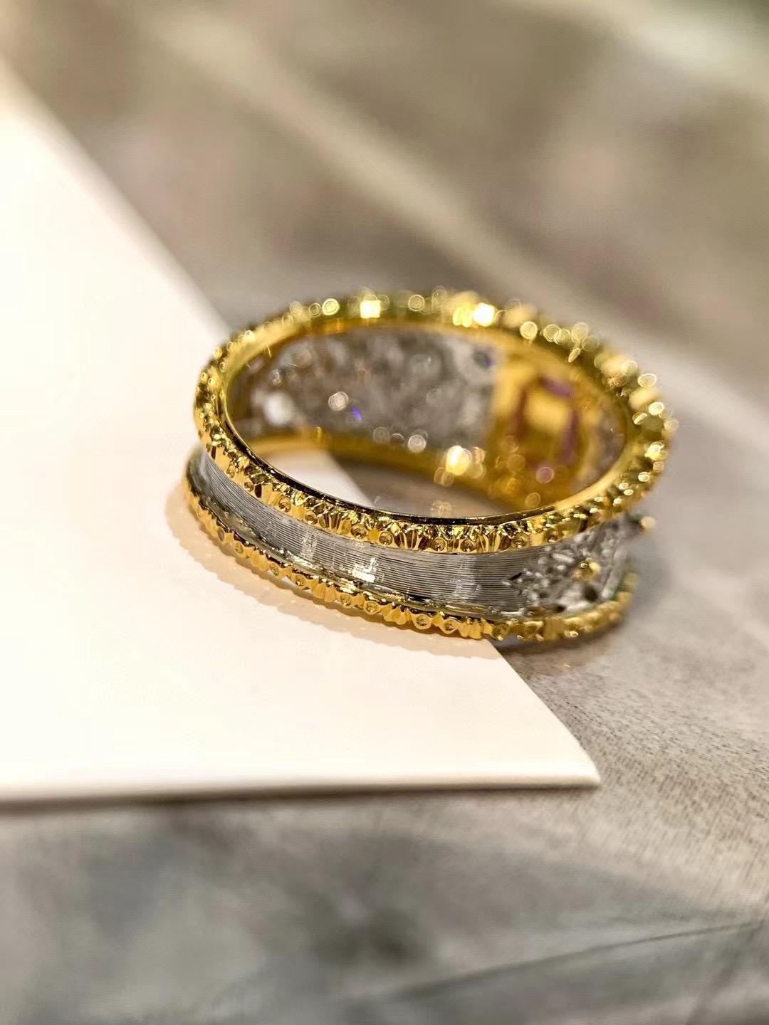 Taglio smeraldo Anello a laccio con zaffiro rosa e diamante in oro 18 carati in vendita