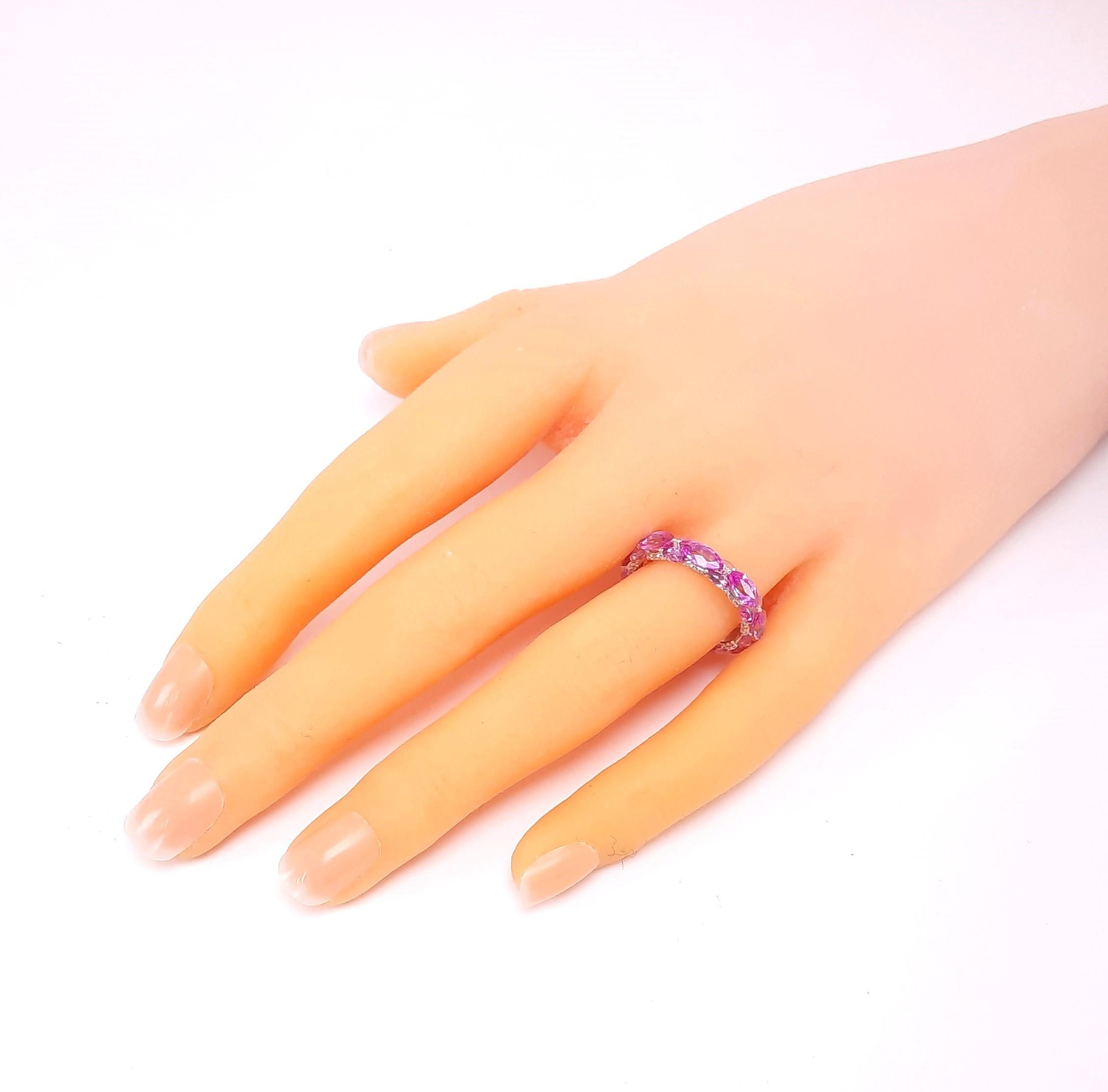 18K Gold Pink Sapphire Eternity Ring by MOISEIKIN In New Condition For Sale In Hong Kong, HK