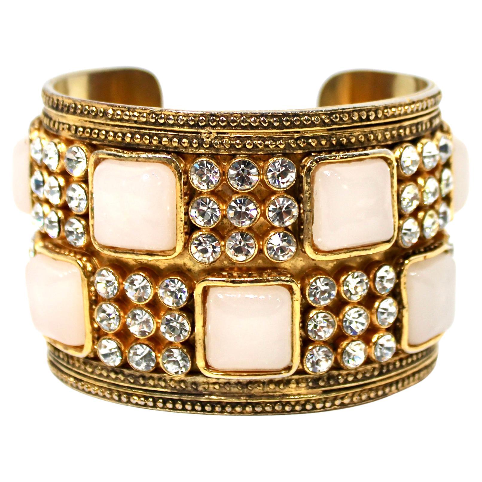 Chanel Pulsera de fantasía con piedras y cristales chapados en oro de 18k en venta