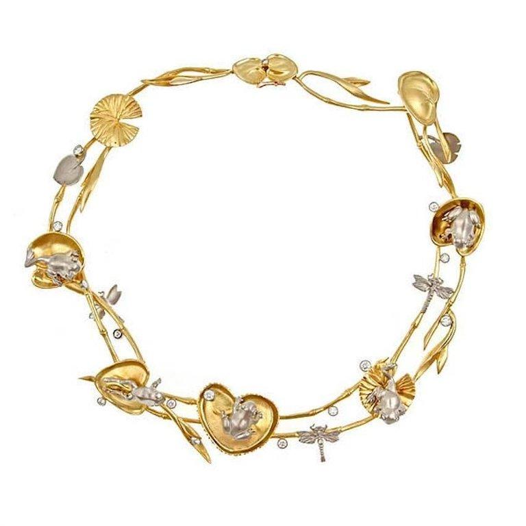 18k Gold Platinum FROG AND WATER LILY LEAF Necklace by John Landrum Bryant In New Condition For Sale In New York, NY