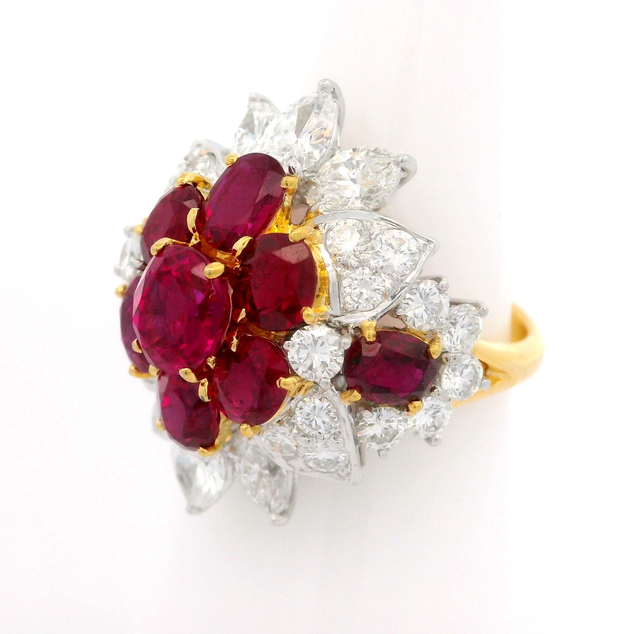 Anillo en racimo de oro de 18 quilates, platino y GIA de 7,18 quilates de rubí rojo vivo de Birmania y diamantes en venta 4