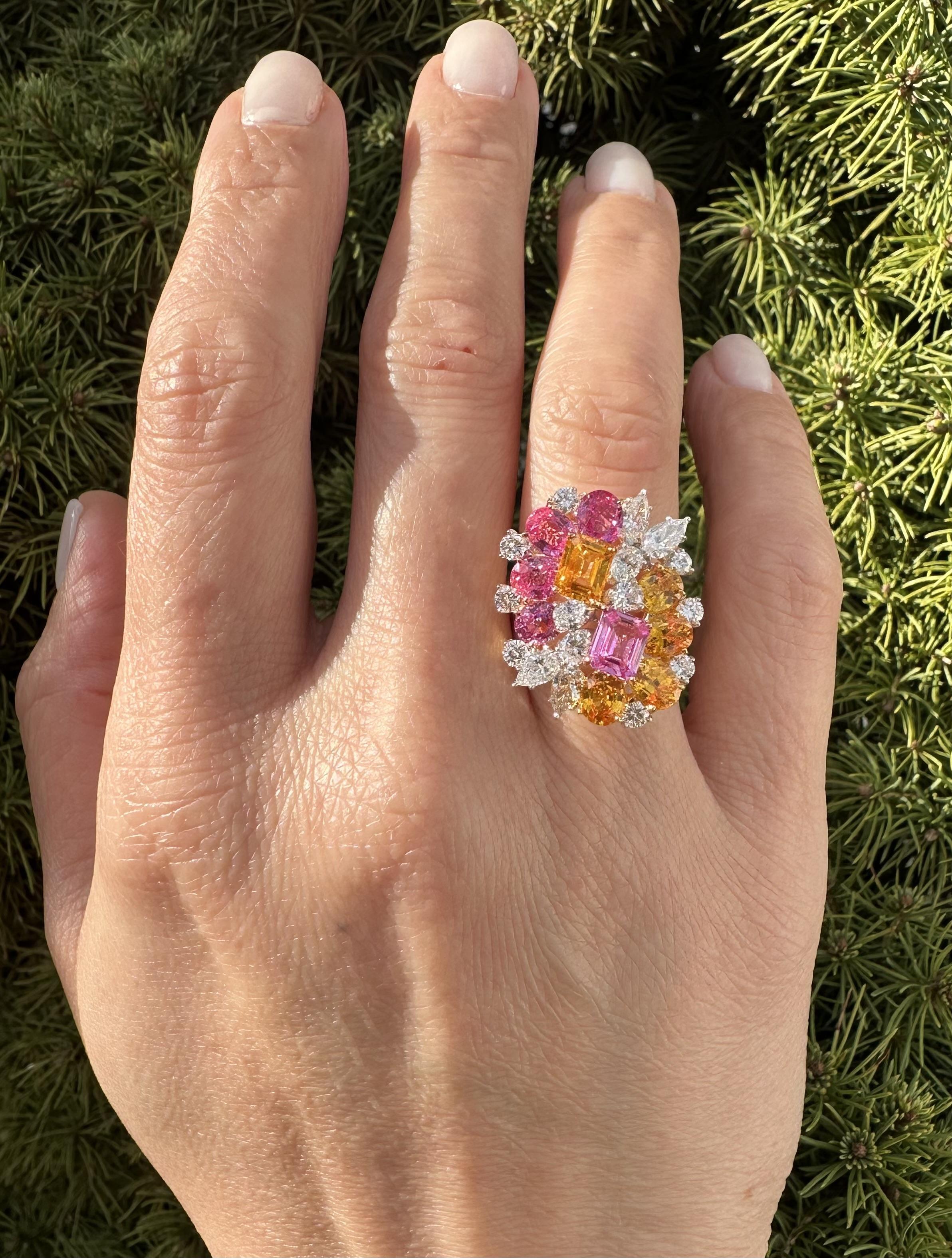 --Pierre(s) :...
(10) Saphirs naturels authentiques - taille ovale et émeraude - sertis - Ceylan - couleur jaune orangé et rose vif - 6.22ct (exact)
** Voir les détails de la certification ci-dessous pour des informations complètes
(16) Diamants