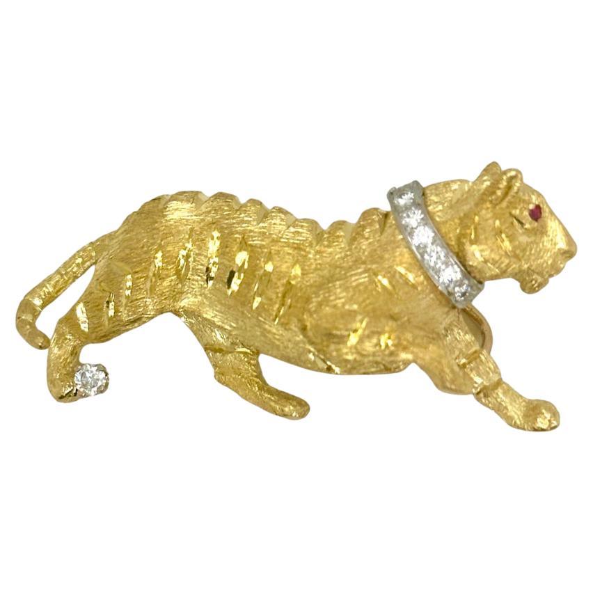 18k Gold & Platinum Tiger Diamond Brooch Pin Pendant Necklace with Rubies For Sale