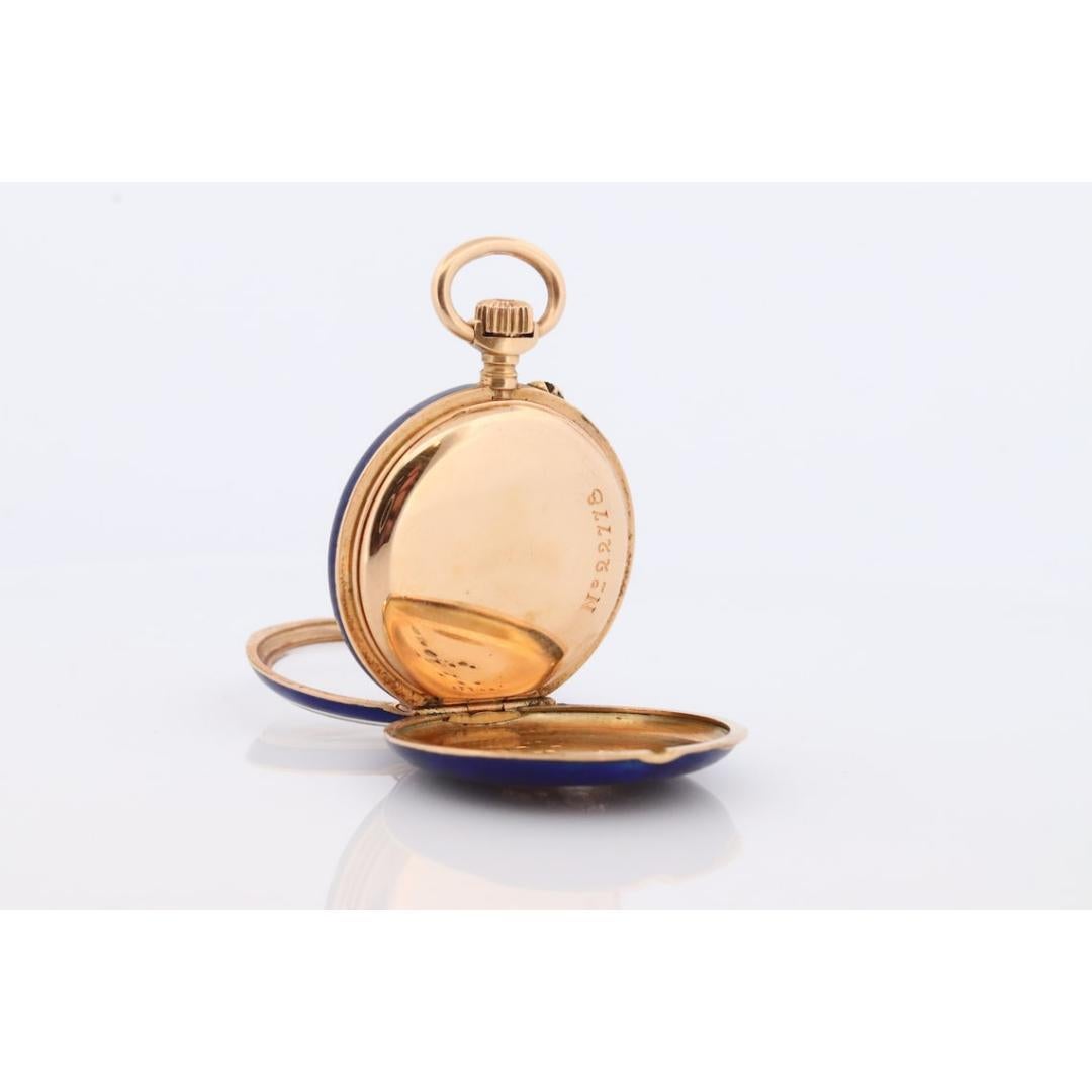 Reloj de bolsillo de oro de 18 quilates. Esmalte azul antiguo con diamantes talla rosa. Flor de Lis 2