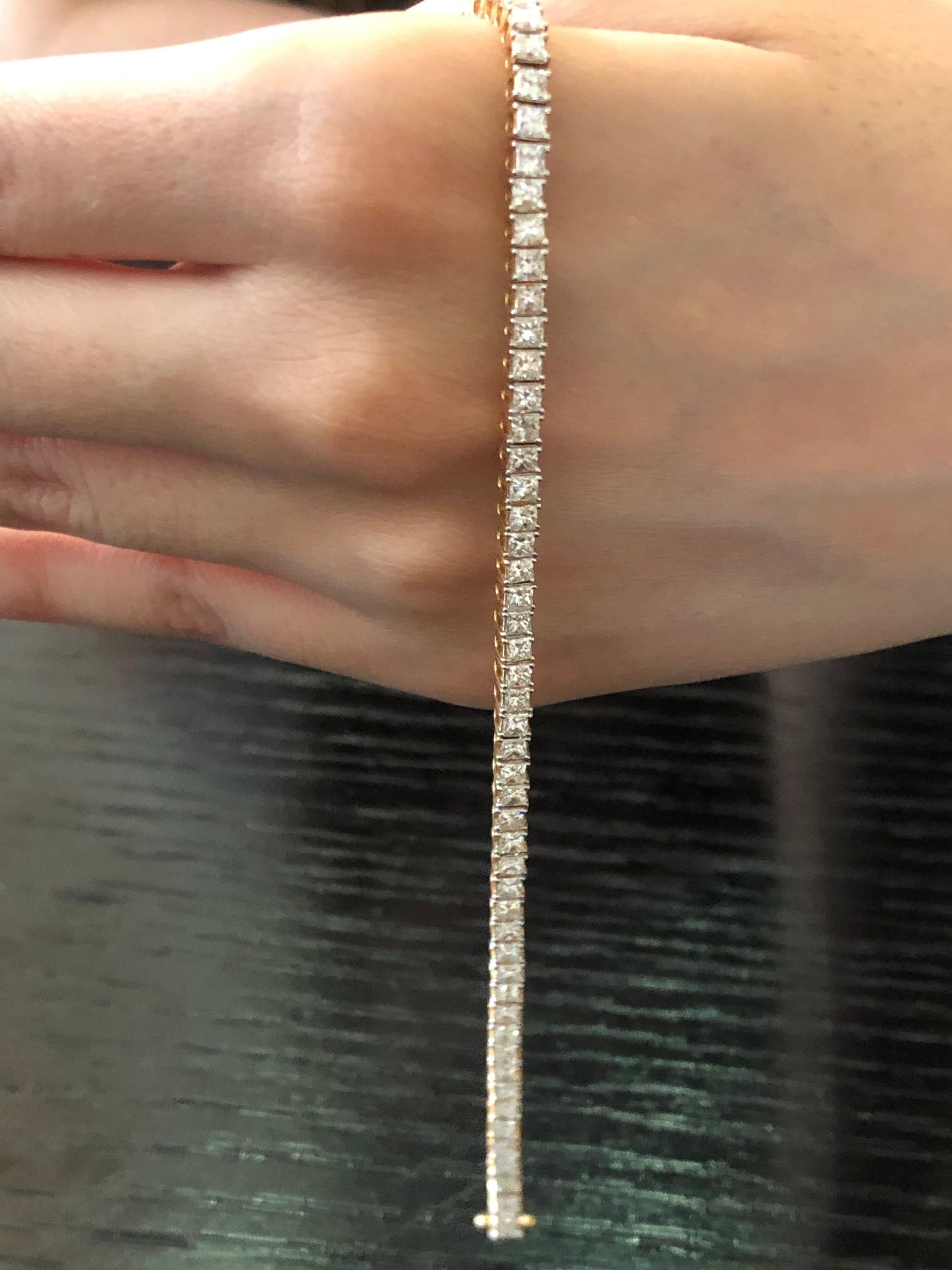 18 Karat Gold Prinzessinnenschliff Weißes Diamantarmband (Moderne) im Angebot
