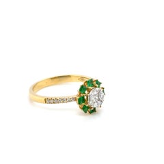 18k Gold Princess‑Cut Colombian Emerald Cts 0.30 South African Diamond Flower